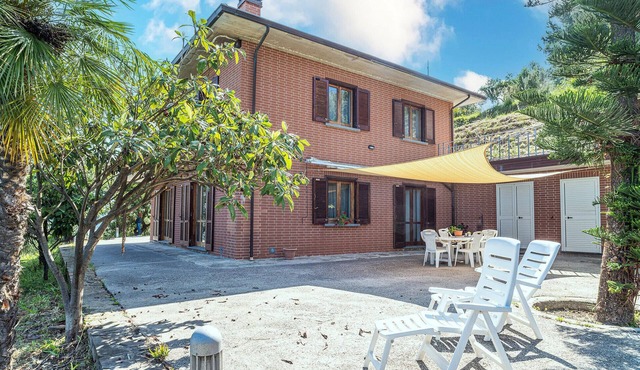 Amazing home in Castellabate with WiFi in Castellabate