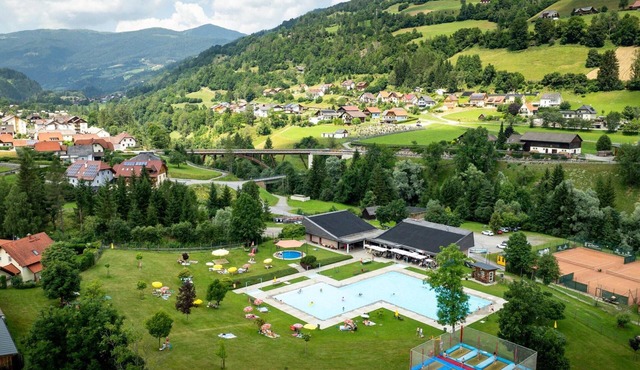 Apartment in St. Georgen Near Kreischbergbahn