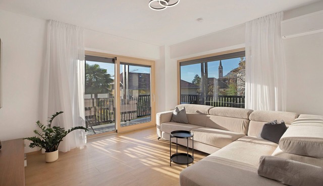 Apartment 'Sonnblick Kaltern' with Mountain View, Wi-Fi and Air Conditioning in Kaltern an der Weinstrasse