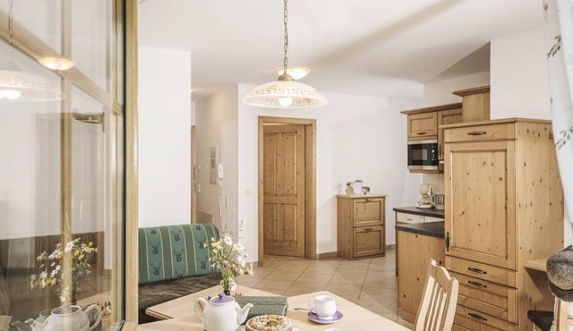 Apartment "Graukogel" & "Tauernkogel" - Scharrerhof, baby and children's farm