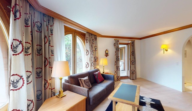 Apartment Belvair 32 - Well-maintained and renovated 2.5-Room Apartment in Zuoz