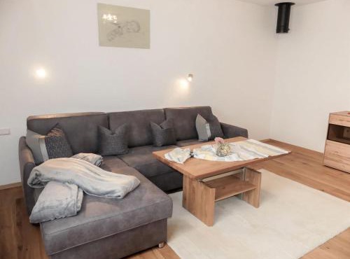 Apartment Brettfall Blick by Interhome