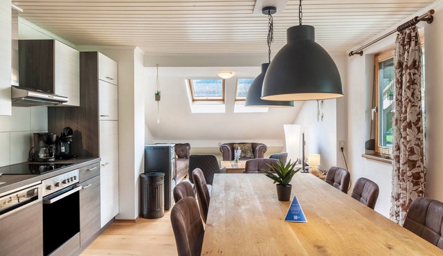 Apartment "Gletscherblick" at Molltaler Appartements with Mountain View, Balcony & WiFi
