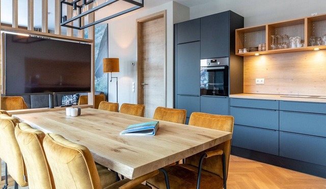 Apartment in Schruns near Ski Gondola