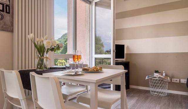 Apartment "Maison Bibi Lago Maggiore" with Mountain View, Lake View & Balcony in Laveno Mombello
