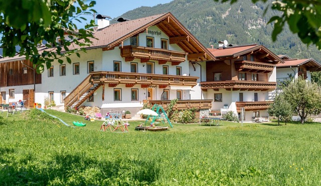 Apartment 'Oberangerhof' with Mountain View, Garden, and Wi-Fi