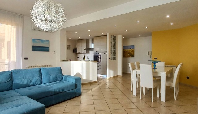 Apartment with private pool Strategically located for Aeolian embarkations in Torregrotta
