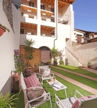 Apartments Villa Bougainville in San Felice del Benaco