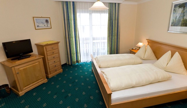 Double room - Weisser Bär Hotel and Inn in Sankt Wolfgang im Salzkammergut