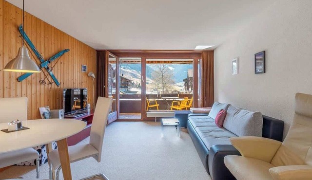 Balcony Apartment | Tennis & Playground + View in Diemtigen