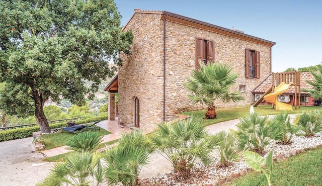 Beach front home in Montecorice SA in Montecorice SA