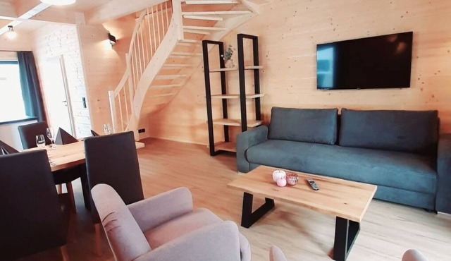 Beautiful apartment in villa for 4 people with WIFI, TV, terrace, pets allowed and panoramic view