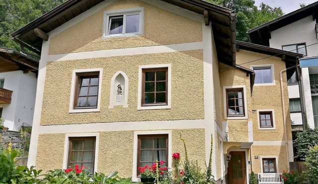 Beautiful private villa for 10 people with WIFI, TV and terrace