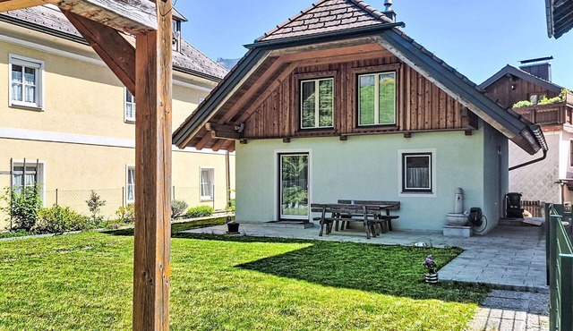Beautiful private villa for 5 guests with TV and pets allowed