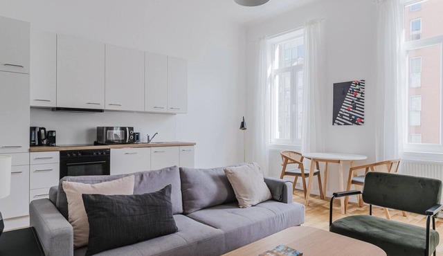 Blueground | Landstraße, w/d, fully furnished