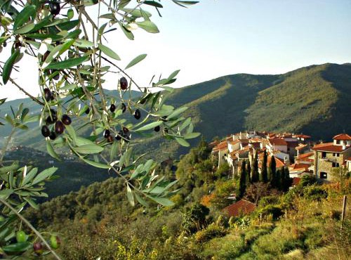 Borgata Castello in Chiusanico