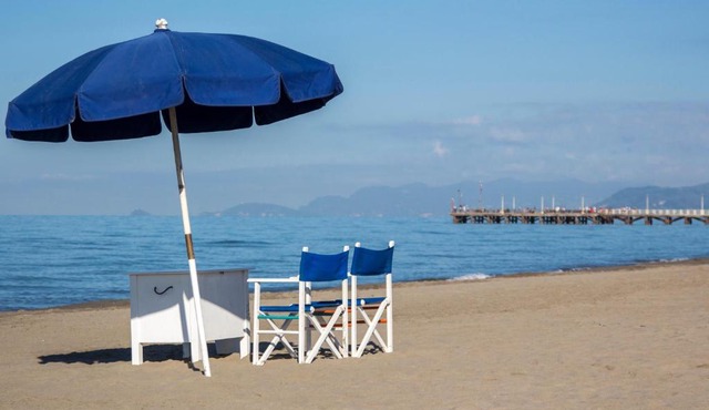 Casale Geniva with private pool - Happy Rentals in Massarosa