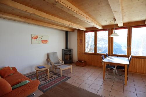 Chalet Les Pyramides in Mase