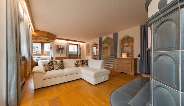 Chalet Villa "Lercher" with Mountain View, Garden, Terrace & Wi-Fi in Innichen