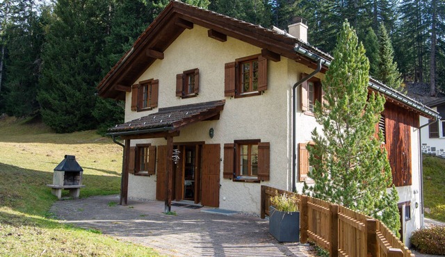 Charming ski-in/ski-out mountain hut in Lenzerheide/Lai