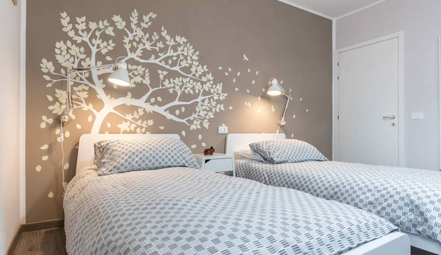 Child-Friendly Apartment “Le Quattro Stagioni” near Lake with Mountain View in Levico Terme