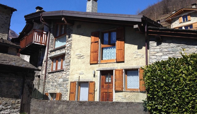 Church in Valmalenco House in Borgo in Vassalini