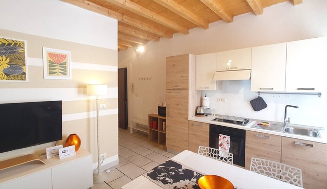 Comfortable one bedroom apartment on the second floor in a central position. in Forli