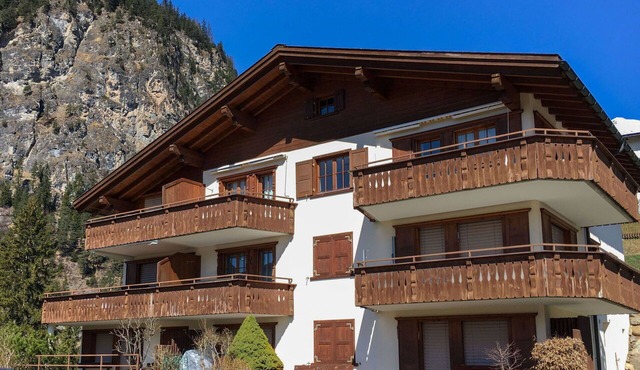 Cosy apartment for 4 guests with WIFI, TV and balcony in Schmitten