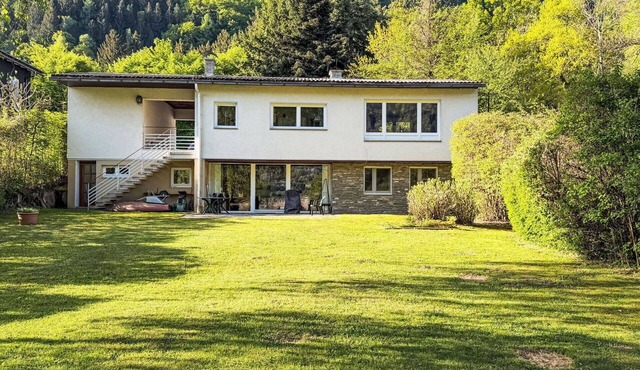 Cosy apartment for 7 people with WIFI, TV, terrace and pets allowed