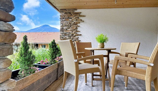 Cosy apartment in villa for 4 people with TV, balcony and pets allowed