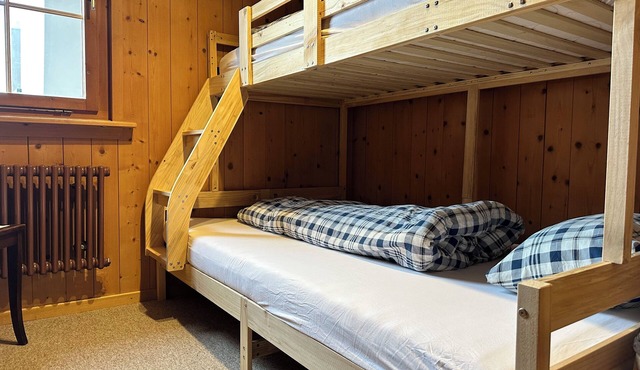 County Charm Getaway in Davos Glaris
