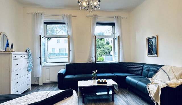 Cozy 2BR Apartment | Quiet & Well-Connected