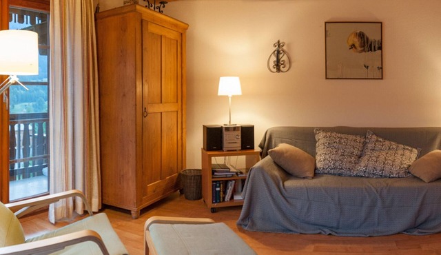 Cozy apartment in Bergün, Graubünden with a fantastic view in Bergün/Bravuogn