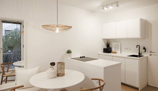 Cozy BOHO Loft, 10min to City Center, terrace