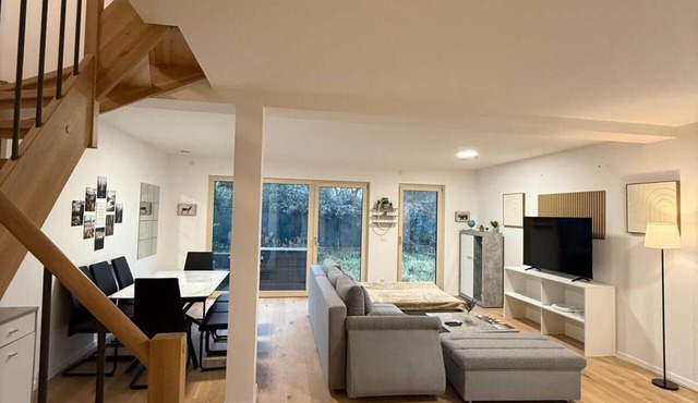 Cozy House with a Garden - My Deer Apartment