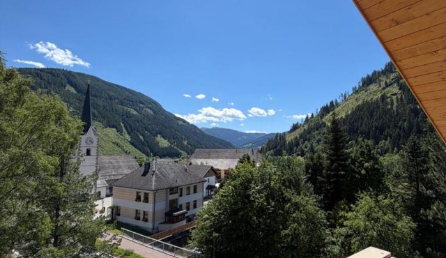 Cozy Mountain Retreat in Ebene Reichenau