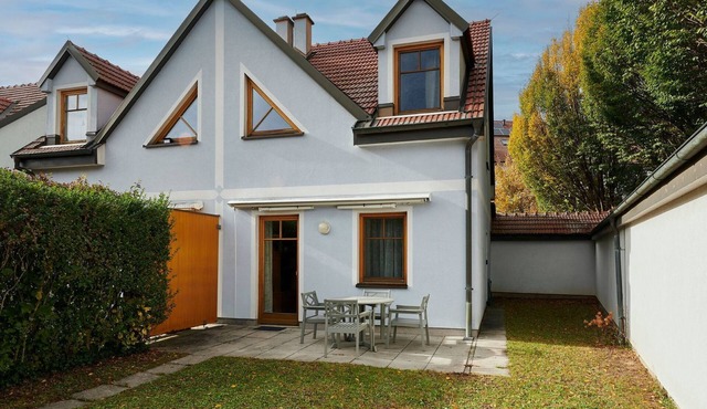 DAS BURGENNEST by Interhome