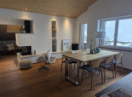 Davos WEF Luxurious Penthouse Apartment in Klosters Serneus