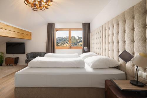 Designferienhaus Luxus Bergchalet XXL Ski In-Out Snow Space Wagrain Flachau