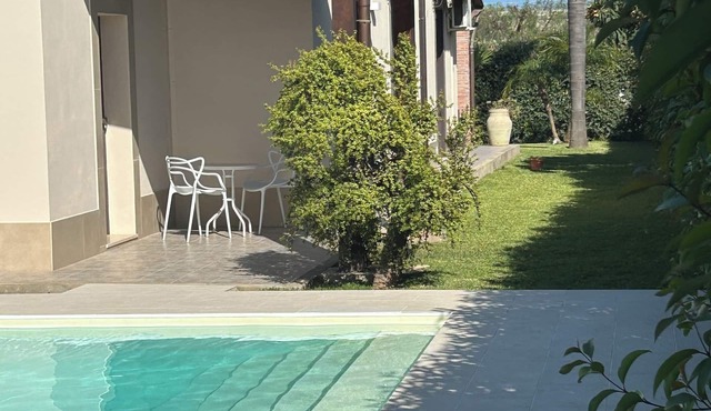 Detached villa with swimming pool a stone's throw from the sea between Avola and lido di Noto. in Avola