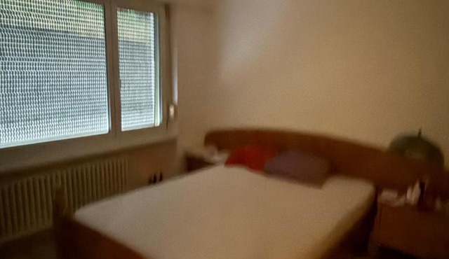 Eigenes Zimmer in einer geteilten Wohnung in Woschnau