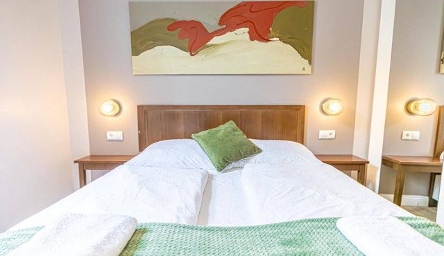 Ensuite Room | Heart of Mariahilferstraße
