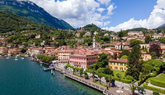 FABULOUSLY LOCATED WITH VIEWS OF LAKE COMO WITH A HEATED POOL in Menaggio
