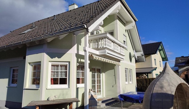"Ferienhaus Aich" by Alpenidyll Apartments