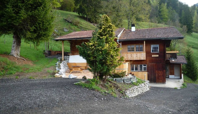 Ferienhaus Niesen View by Interhome in Erlenbach