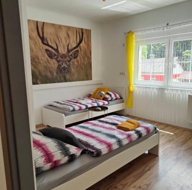 Ferienwohnung Dorfleben - 4 Schlafzimmer für Familien & Teams