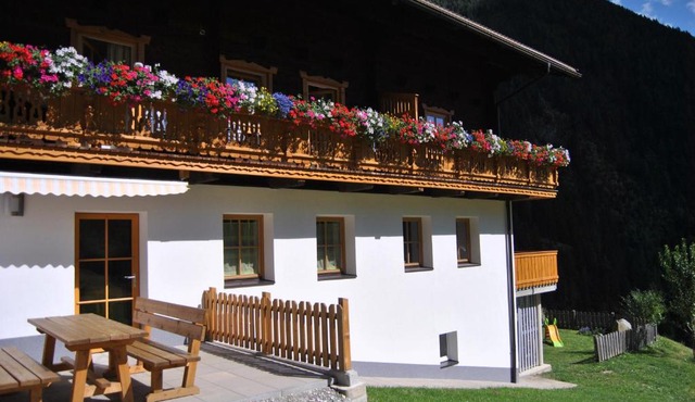 Ferienwohnungen Niederarnigerhof Familie Bauernfeind