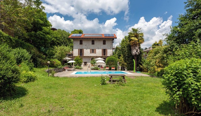 Frey apt. 1 + Frey apt. 2 at Lake Orta with garden and pool in Vacciago