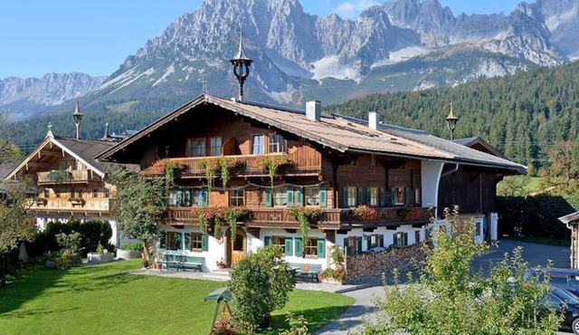 Guggenhof - "Kaiserzimmer" Vacation Rental with 1 Living/Sleeping Room in Sonnseite
