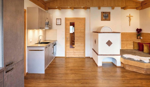 HOCHEBEN – Balcony & Private Sauna